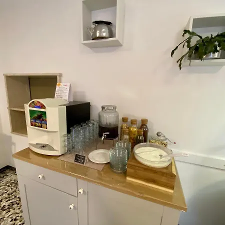 Rosa Hotel 2*
